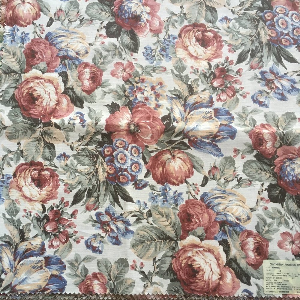 Floral Linen Cotton Fabric. 4 pieces. 26x26 each.